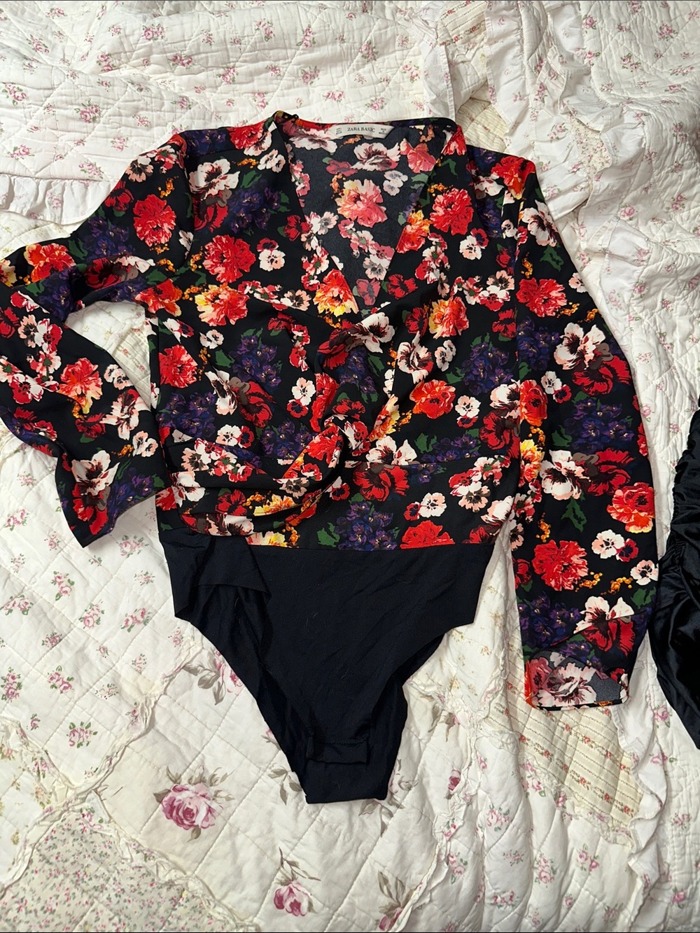 Zara Floral Black Multicolor V-Neck Top